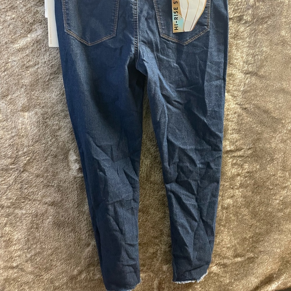 High rise skinny Jean - Picture 2 of 3